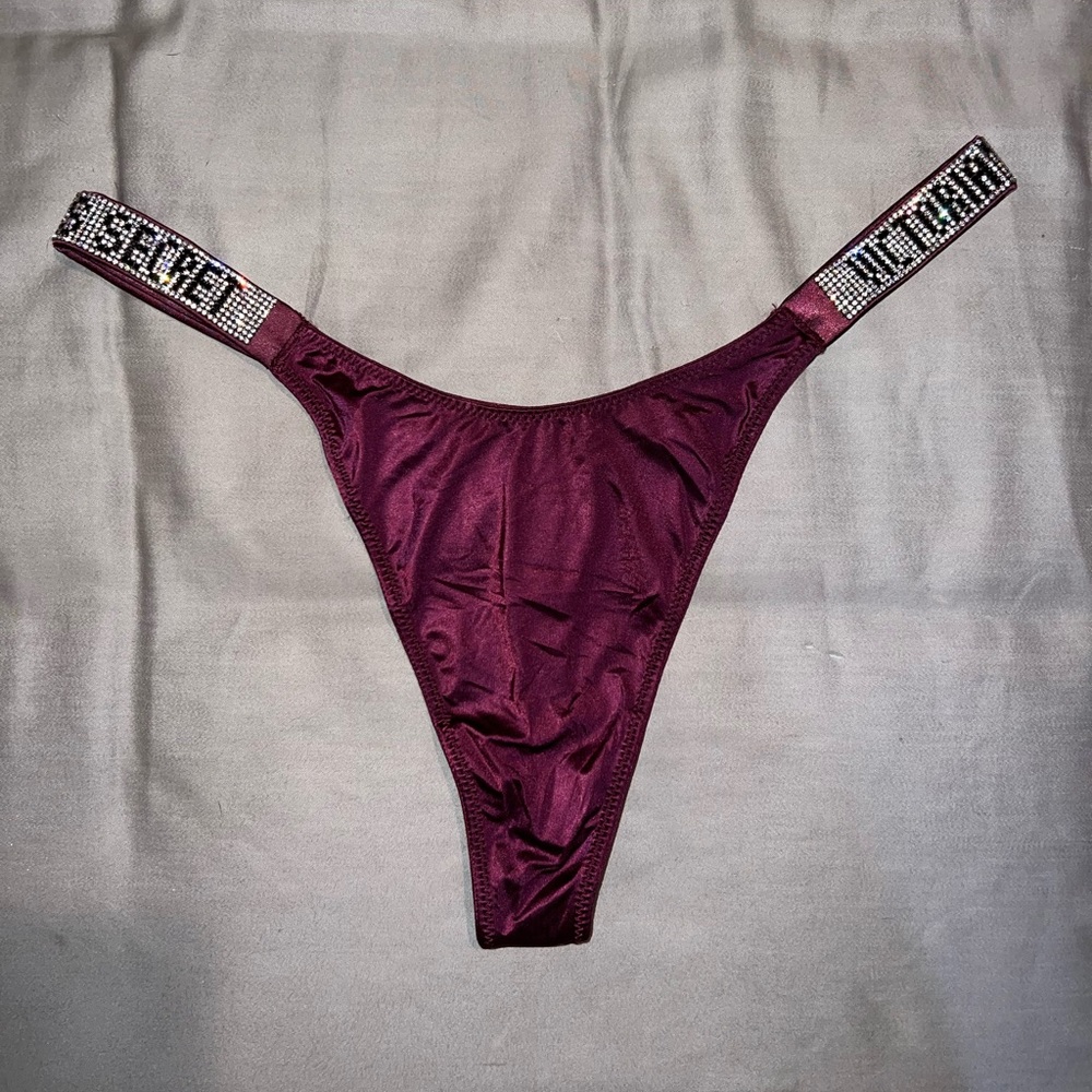 NWOT Victorias Secret Very Sexy Shine Strap Thong